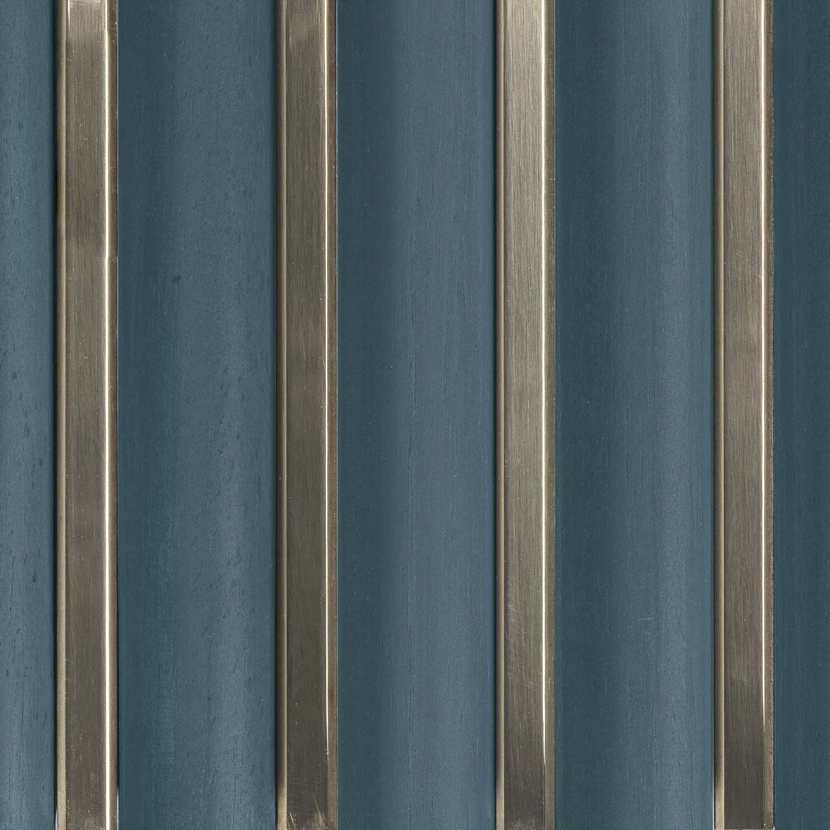 L52 Carta Forme with Metal