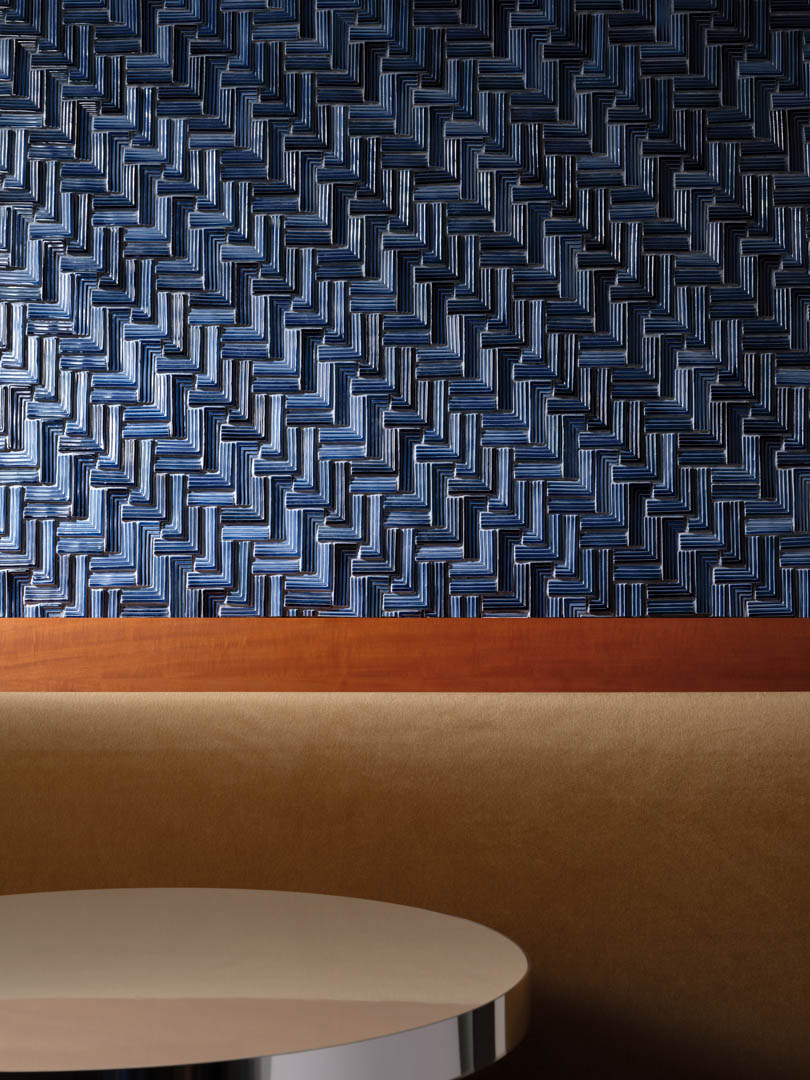 Hailku_Obsidian Blue Composition on Heritage Clay Glossy Finish