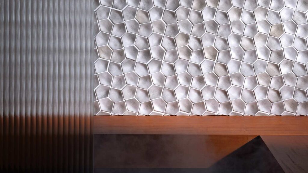 Petali_Dust-Gray-on-Obsidian-Clay-Brushed-Glow-Finish-Web